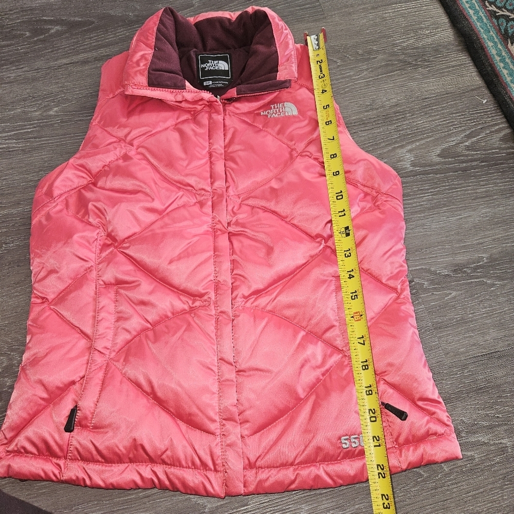 The north face 550 hot pink quilted down puffer - Picture 6 of 7